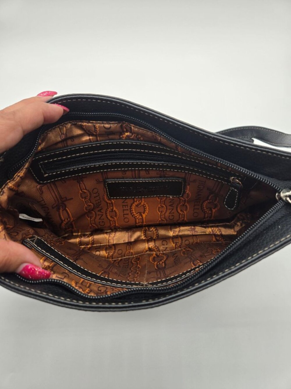 Tignanello Black Leather All In One Crossbody Wallet Purse Slim Organizer EUC - Picture 7 of 9